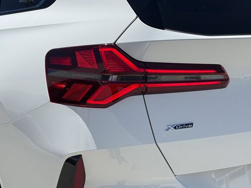 New 2026 BMW X3 xDrive30i w/ M Sport Package AWD/4WD image 6