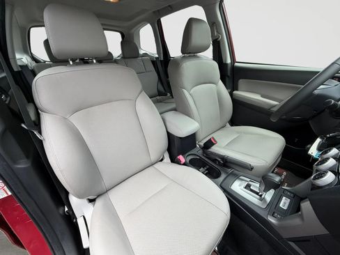 Used 2016 Subaru Forester 2.5i Limited AWD/4WD image 21