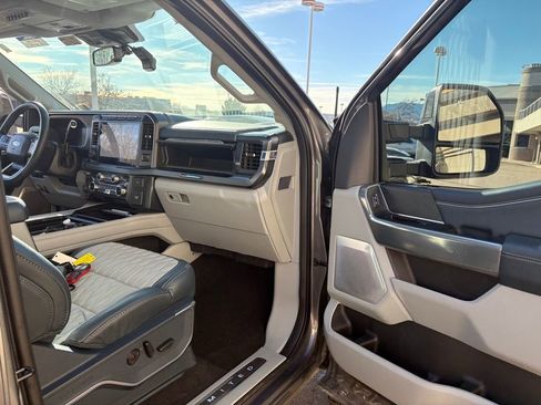 Certified 2024 Ford F350 Limited w/ FX4 Off-Road Package image 24