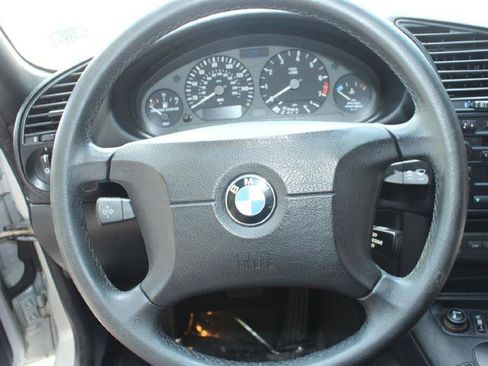 Used 1999 BMW 323i Convertible RWD image 13