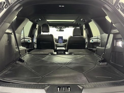 Used 2021 Ford Explorer ST w/ ST Street Pack image 39