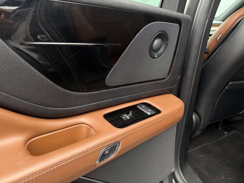 Used 2020 Lincoln Aviator Reserve RWD image 24