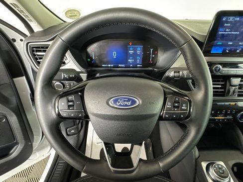Used 2025 Ford Escape Active w/ Cold Weather Package AWD/4WD image 10