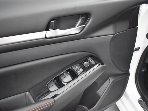 New 2025 Nissan Altima 2.5 SR image 26