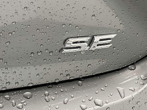Used 2026 Toyota Camry SE FWD image 11