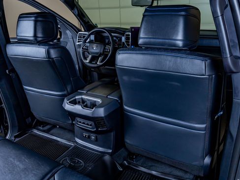 Used 2025 Toyota Tundra Platinum AWD/4WD image 33