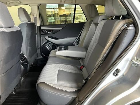 Used 2023 Subaru Outback Premium AWD/4WD image 28