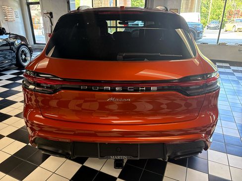 Used 2022 Porsche Macan Base image 5