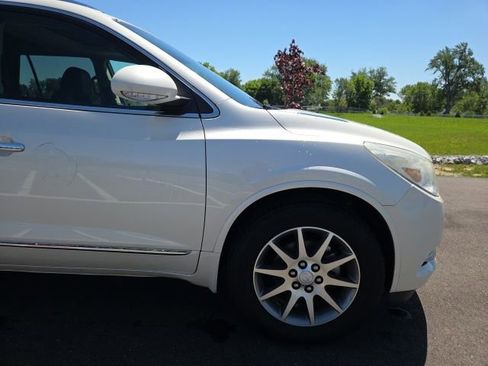 Used 2015 Buick Enclave Leather AWD/4WD image 4