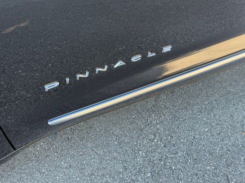 New 2026 Chrysler Pacifica Pinnacle image 31