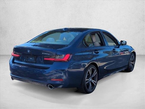 Used 2023 BMW 330e w/ Premium Package image 5