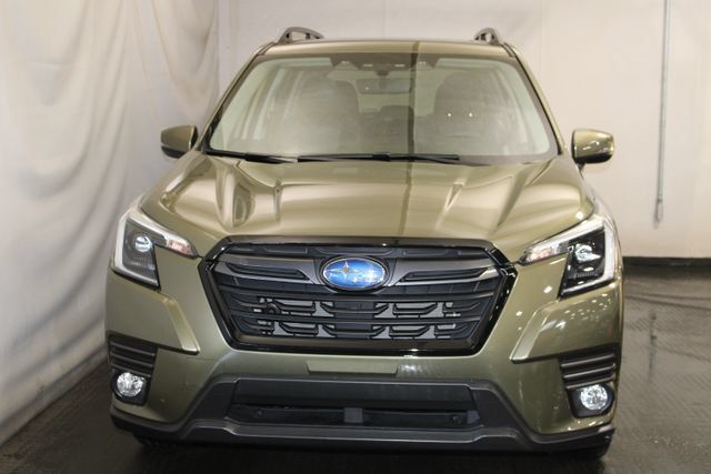 Used 2023 Subaru Forester Limited AWD/4WD image 3