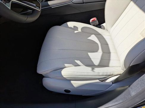 New 2026 Mercedes-Benz E 350 Sedan image 4