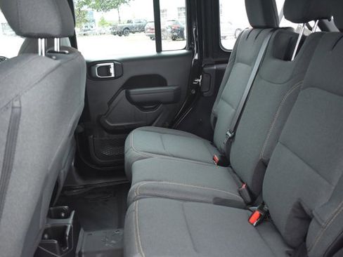 Used 2025 Jeep Wrangler Sport image 14