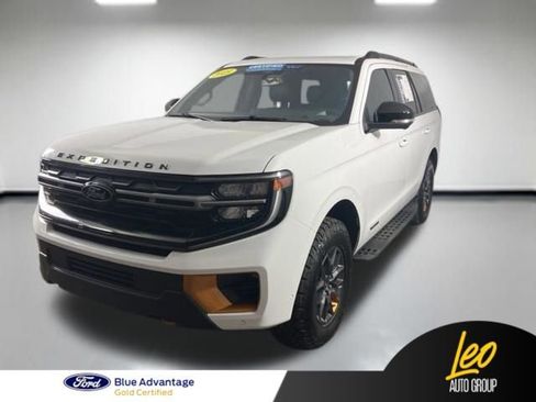 Certified 2025 Ford Expedition Tremor AWD/4WD image 1