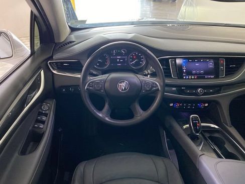 Used 2020 Buick Enclave Essence FWD image 34