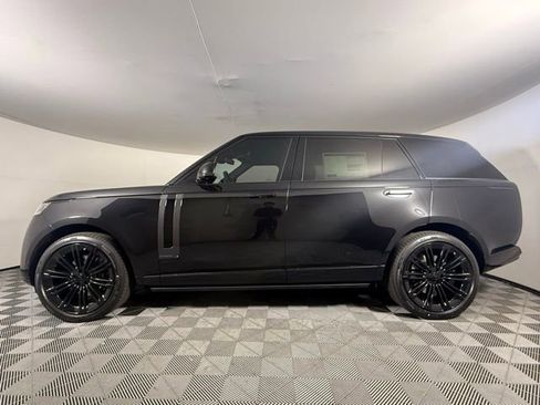 New 2026 Land Rover Range Rover Long Wheelbase Autobiography image 3