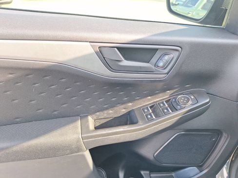 Used 2020 Ford Escape S FWD image 16
