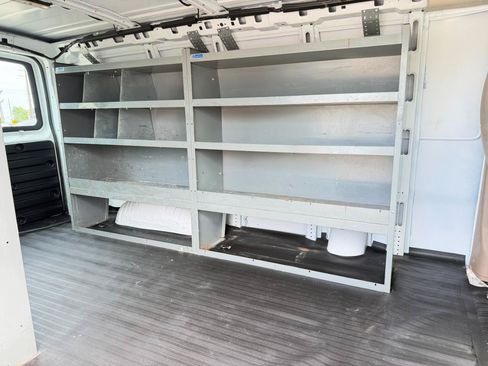 Used 2019 GMC Savana 3500 RWD image 31