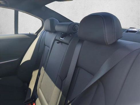 Used 2025 BMW 330i xDrive Sedan AWD/4WD image 19