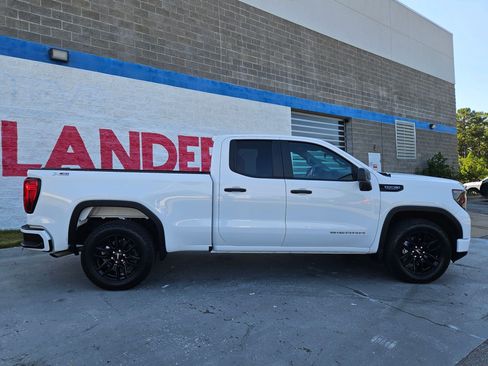Used 2025 GMC Sierra 1500 Pro w/ Graphite Edition AWD/4WD image 8