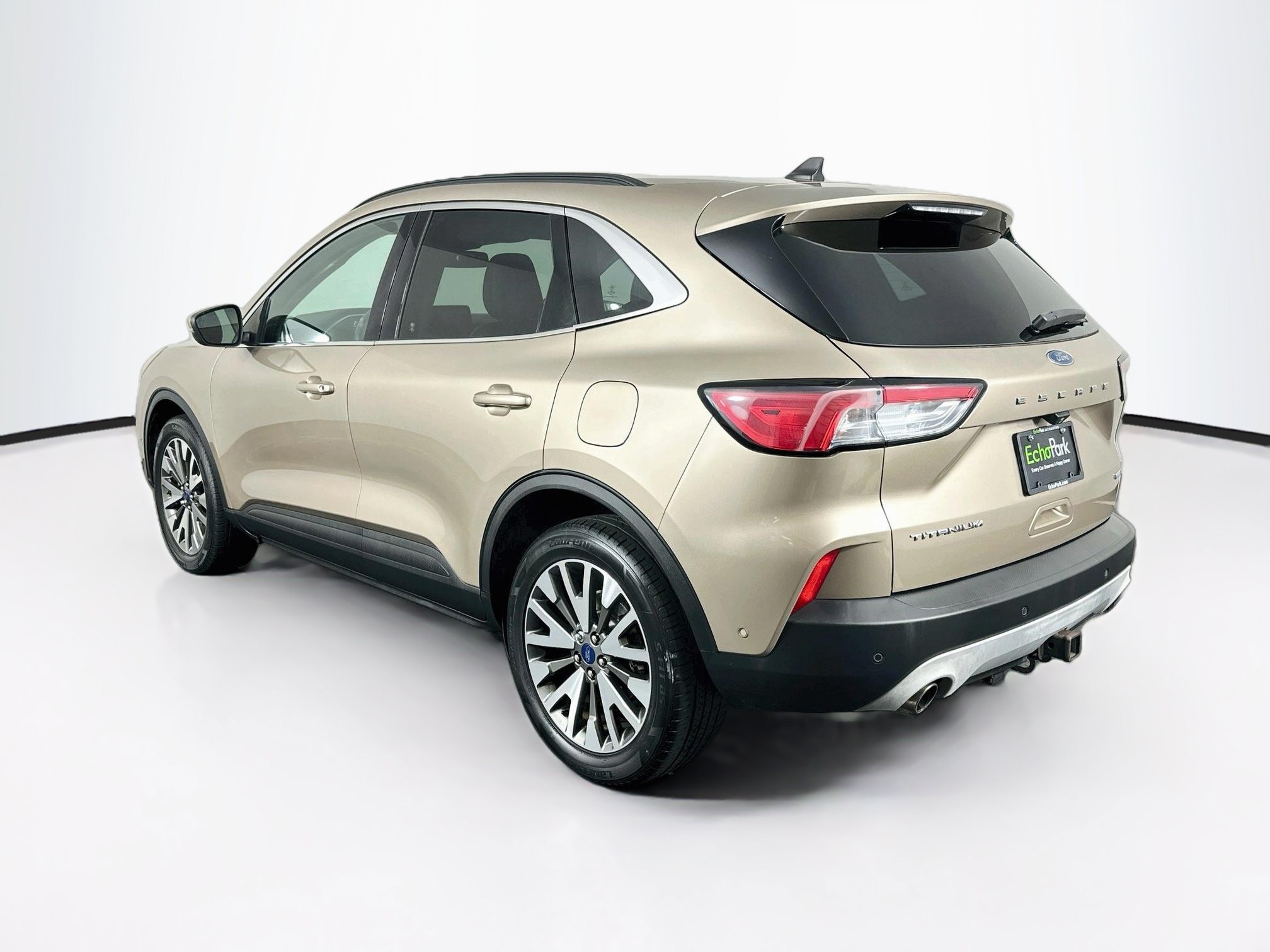 Used 2020 Ford Escape Titanium AWD/4WD image 5