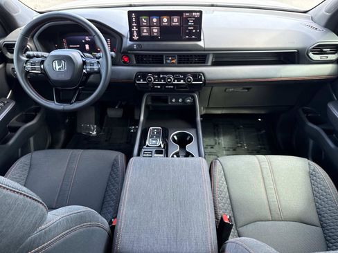 Used 2026 Honda Pilot Sport image 18