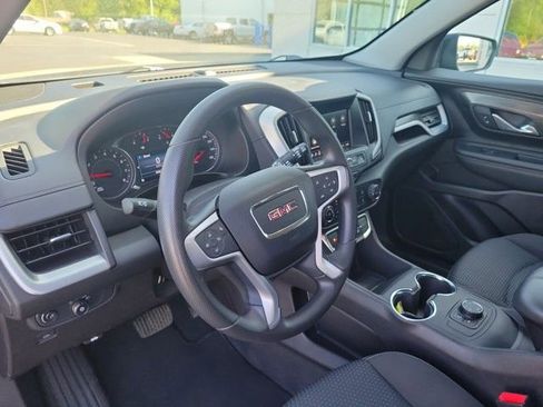 Used 2024 GMC Terrain SLE image 14