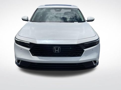 Certified 2025 Honda Accord Touring image 9