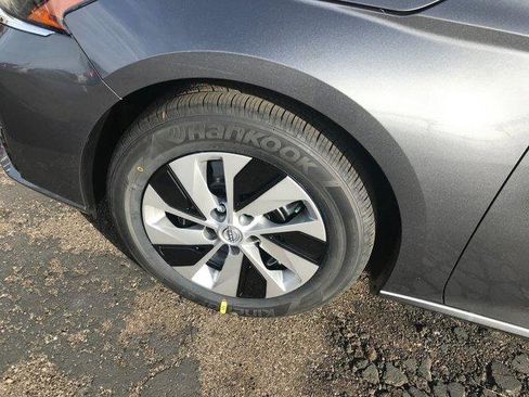 New 2024 Nissan Altima 2.5 S image 10