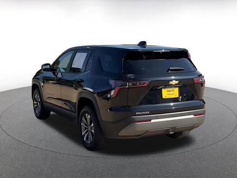 Used 2025 Chevrolet Equinox LT FWD image 11