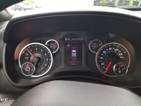 Certified 2025 RAM 2500 Big Horn AWD/4WD image 34