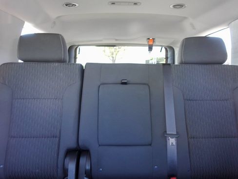 Used 2019 GMC Yukon SLE AWD/4WD image 16