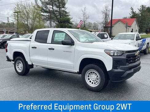 New 2025 Chevrolet Colorado W/T image 2