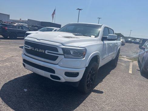 Used 2020 RAM 1500 Laramie w/ Sport Appearance Package AWD/4WD image 3