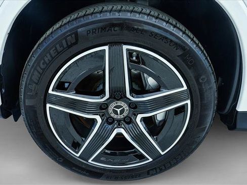 Certified 2023 Mercedes-Benz GLC 300 4MATIC image 9