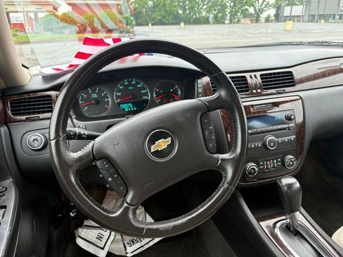 Used 2012 Chevrolet Impala LT w/ LT Sunroof Package FWD image 9