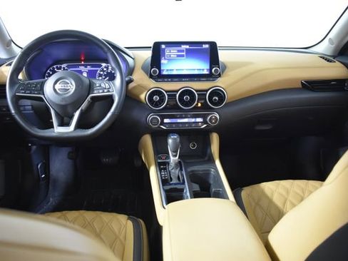 Used 2023 Nissan Sentra SV w/ SV Premium Package FWD image 27