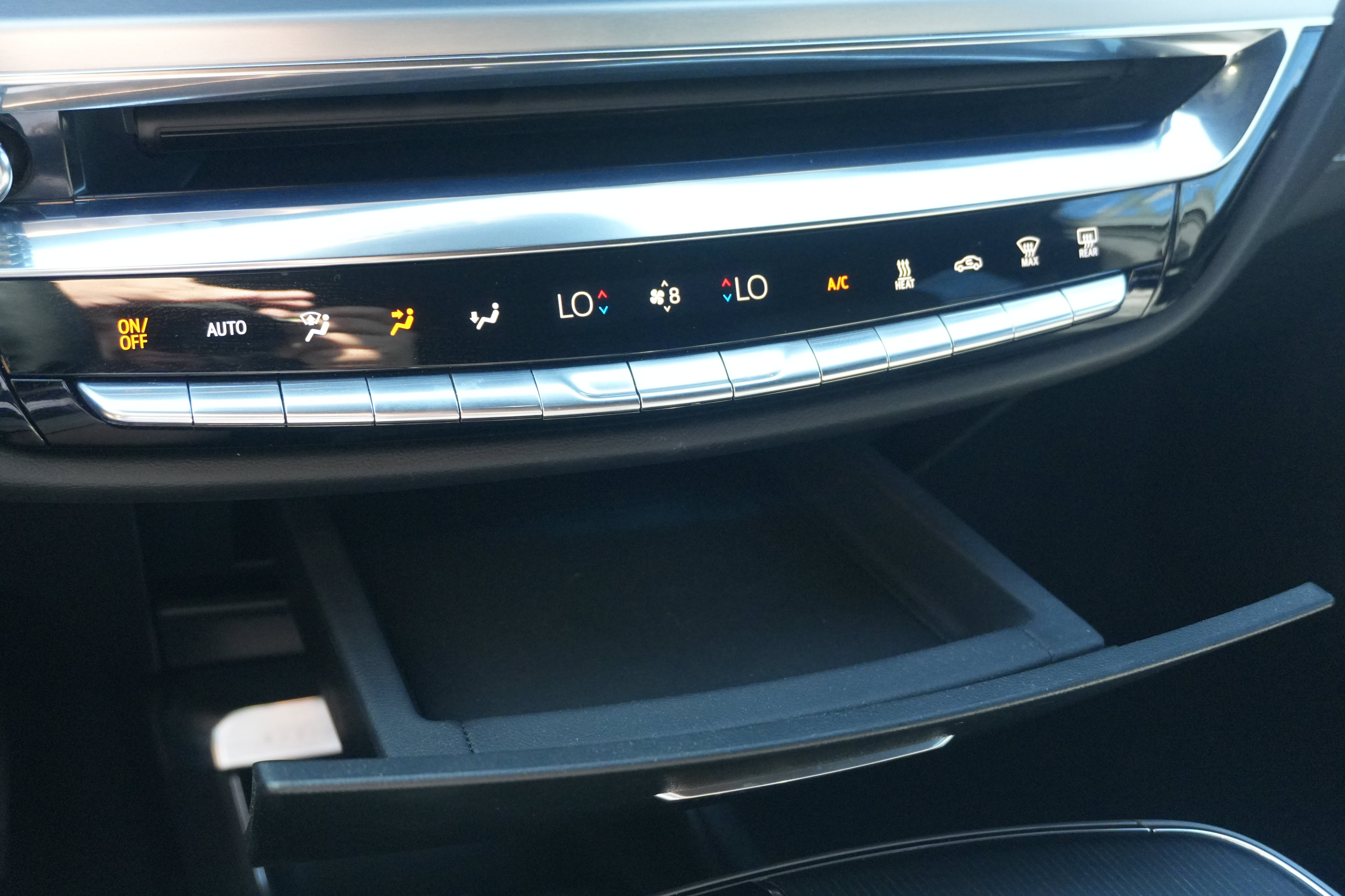 Used 2024 Cadillac Lyriq Sport AWD/4WD image 41