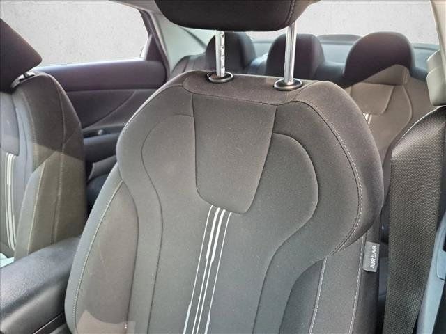 Used 2024 Hyundai Elantra SEL FWD image 12
