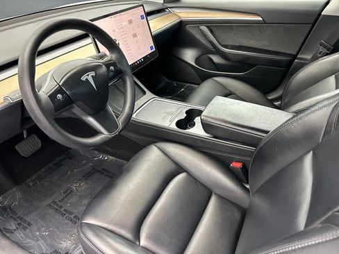 Used 2023 Tesla Model 3 Standard Range RWD image 9