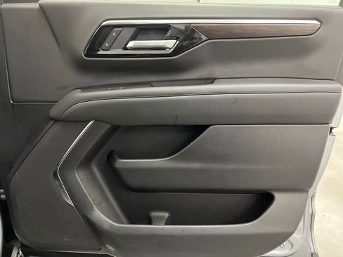 Used 2025 Chevrolet Tahoe LT image 25