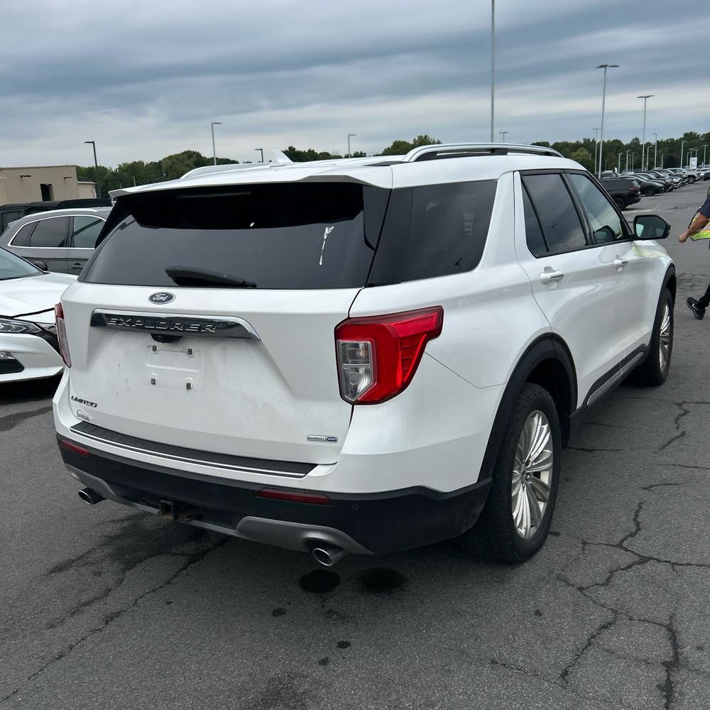 Used 2020 Ford Explorer Limited w/ Class III Trailer Tow Package AWD/4WD image 3