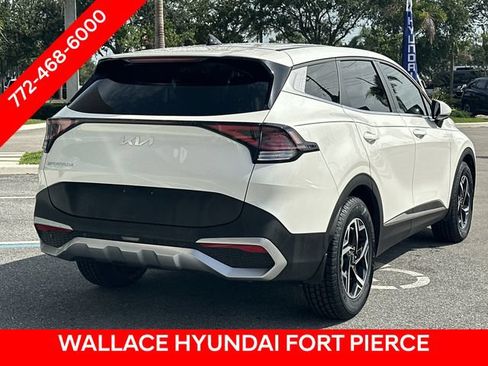 Used 2024 Kia Sportage LX FWD image 6