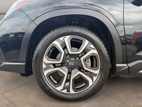 Certified 2023 Subaru Ascent Touring AWD/4WD image 9