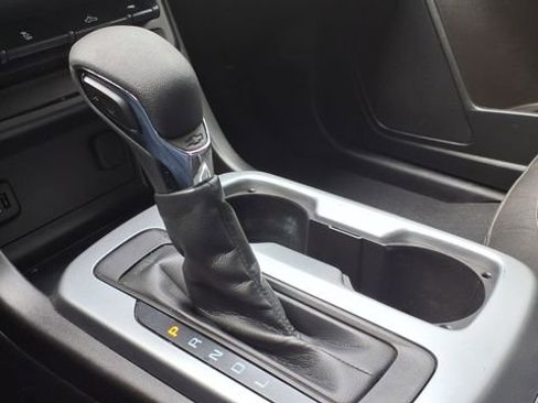 Used 2022 Chevrolet Colorado LT w/ LT Convenience Package RWD image 29