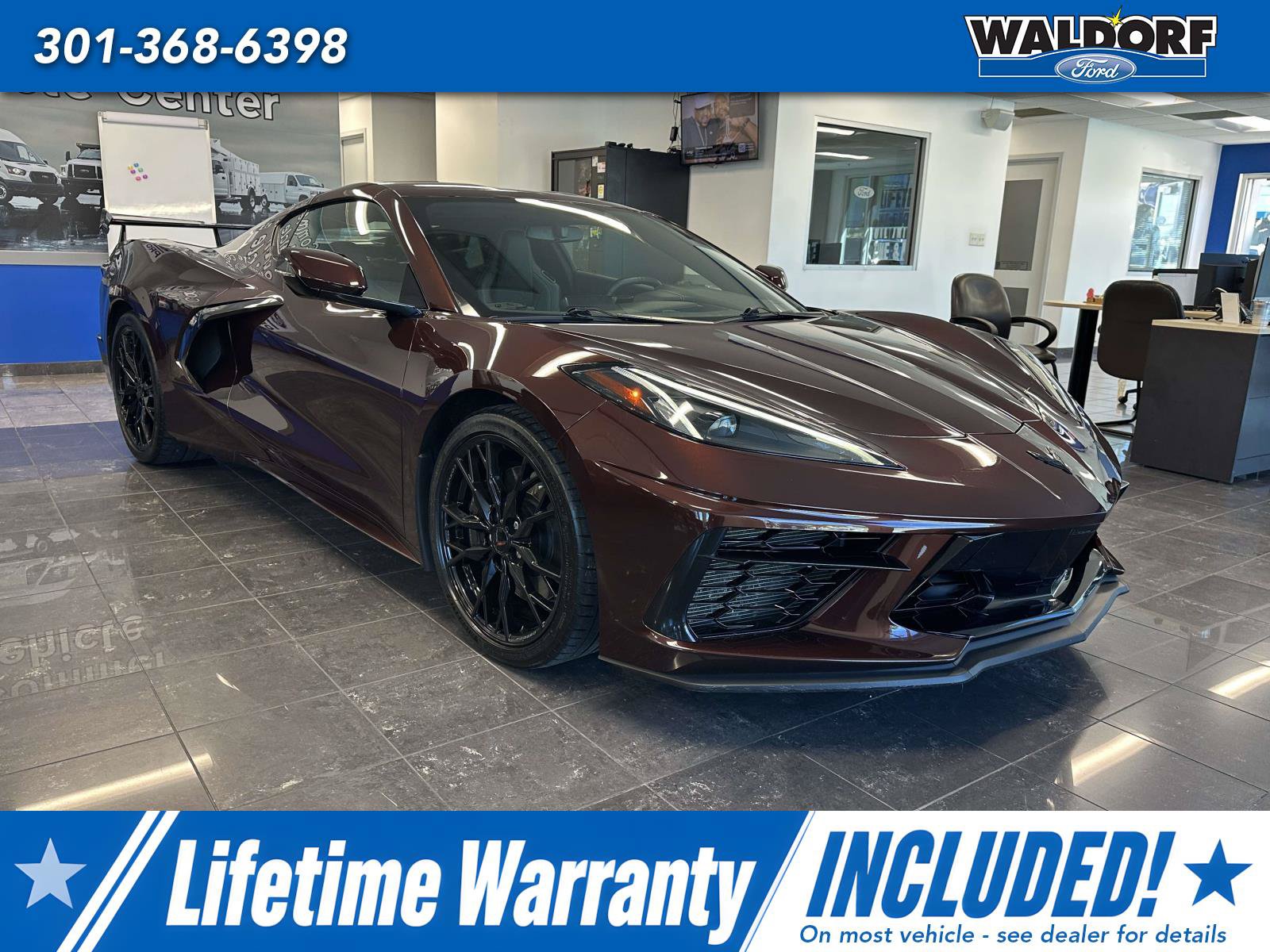 Used 2023 Chevrolet Corvette Stingray Coupe w/ Z51 Performance Package RWD image 1
