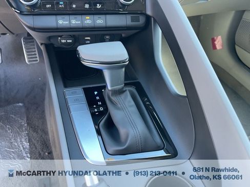 Certified 2025 Hyundai Elantra Sport FWD image 9