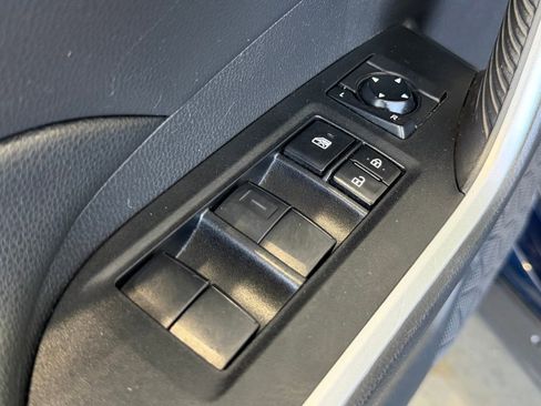 Certified 2021 Toyota RAV4 XLE AWD/4WD image 19