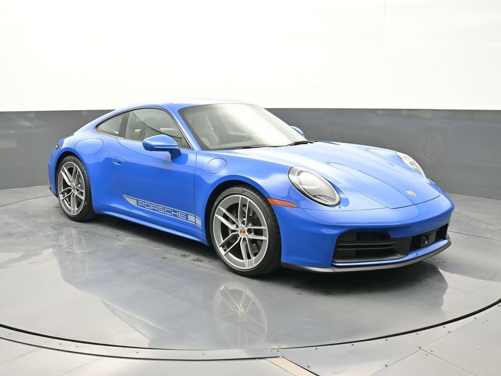 Certified 2025 Porsche 911 Carrera RWD image 21